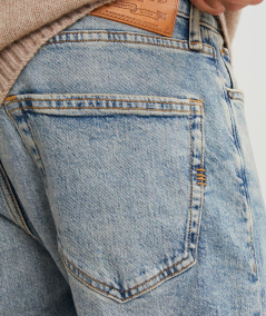 JJIERIK JJCOOPER SBD 519  Vaqueros de Corte Tapered con Estilo y Comodidad