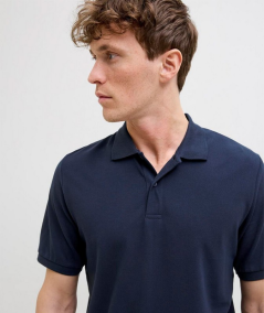 Polo marino liso de manga corta para hombre con corte regular