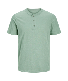 Camiseta moderna y versátil con cuello estilo mao