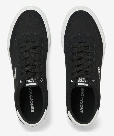 Zapatillas Jack & Jones con cordones de 6 agujeros para un ajuste óptimo.