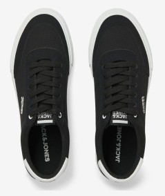 Zapatillas Jack & Jones con cordones de 6 agujeros para un ajuste óptimo.