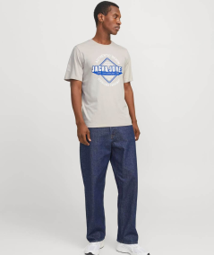 Camiseta de ajuste estándar con estampado discreto y elegante