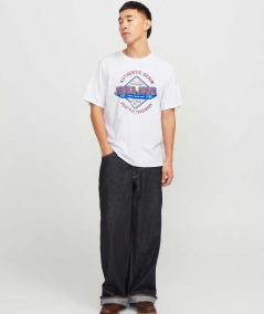 Camiseta Jack & Jones con diseño urbano y tacto agradable