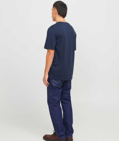 Camiseta ligera y versátil, un básico imprescindible