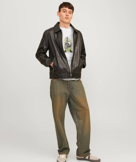 Camiseta de hombre Jack & Jones con estampado moderno.