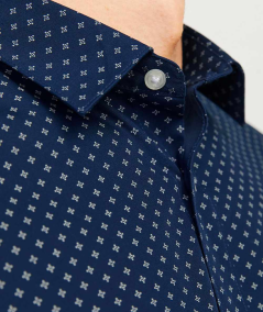 Camisa Jack & Jones perfecta para trajes o jeans.