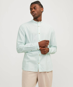 Camisa Jack & Jones para renovar tu armario con estilo.