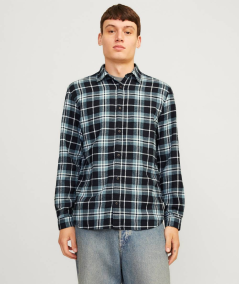 Camisa a cuadros azul Jack & Jones con corte slim fit y tejido twill de alta calidad