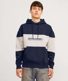 Sudadera azul navy Jack & Jones con capucha, corte wide fit y estampado de goma, ideal para un look casual y cómodo