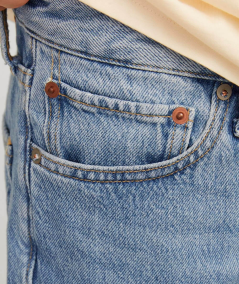 bermuda vaquera para hombre 5 bolsillos