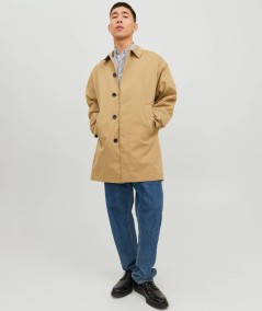 Abrigo de estilo clásico para hombre con puños abotonados