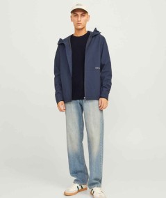 Jersey básico de punto para looks casuales de invierno