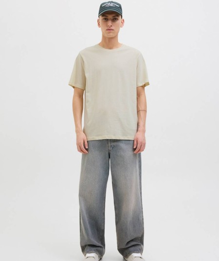 camiseta-beige-jack-and-jones-hombre.jpg
