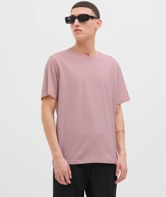 Camiseta rosa Jack & Jones para hombre, diseño con backprint y cuello redondo.