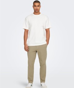Pantalón tosta tapered para hombre, tejido de alto rendimiento.