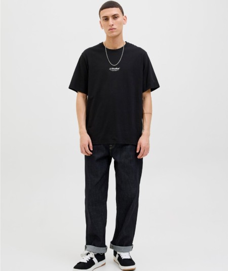 Camiseta negra de hombre Jack & Jones con cuello redondo y estilo casual