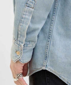 Camisa tejana amplia ideal para looks relajados