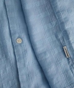 Camisa azul de algodón para hombre ajuste relajado