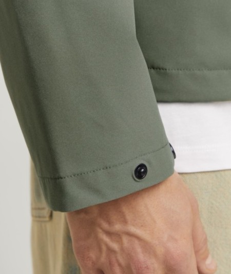 Chaqueta verde hombre impermeable ligera de poliéster