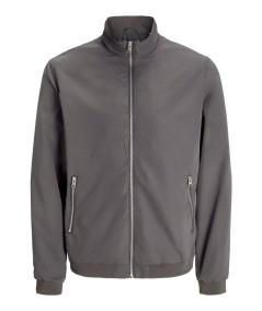 Cazadora gris masculina estilo casual