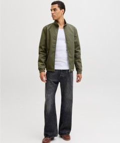 Chaqueta corta kaki con puños acanalados