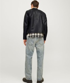 Chaqueta biker negra masculina con cremallera