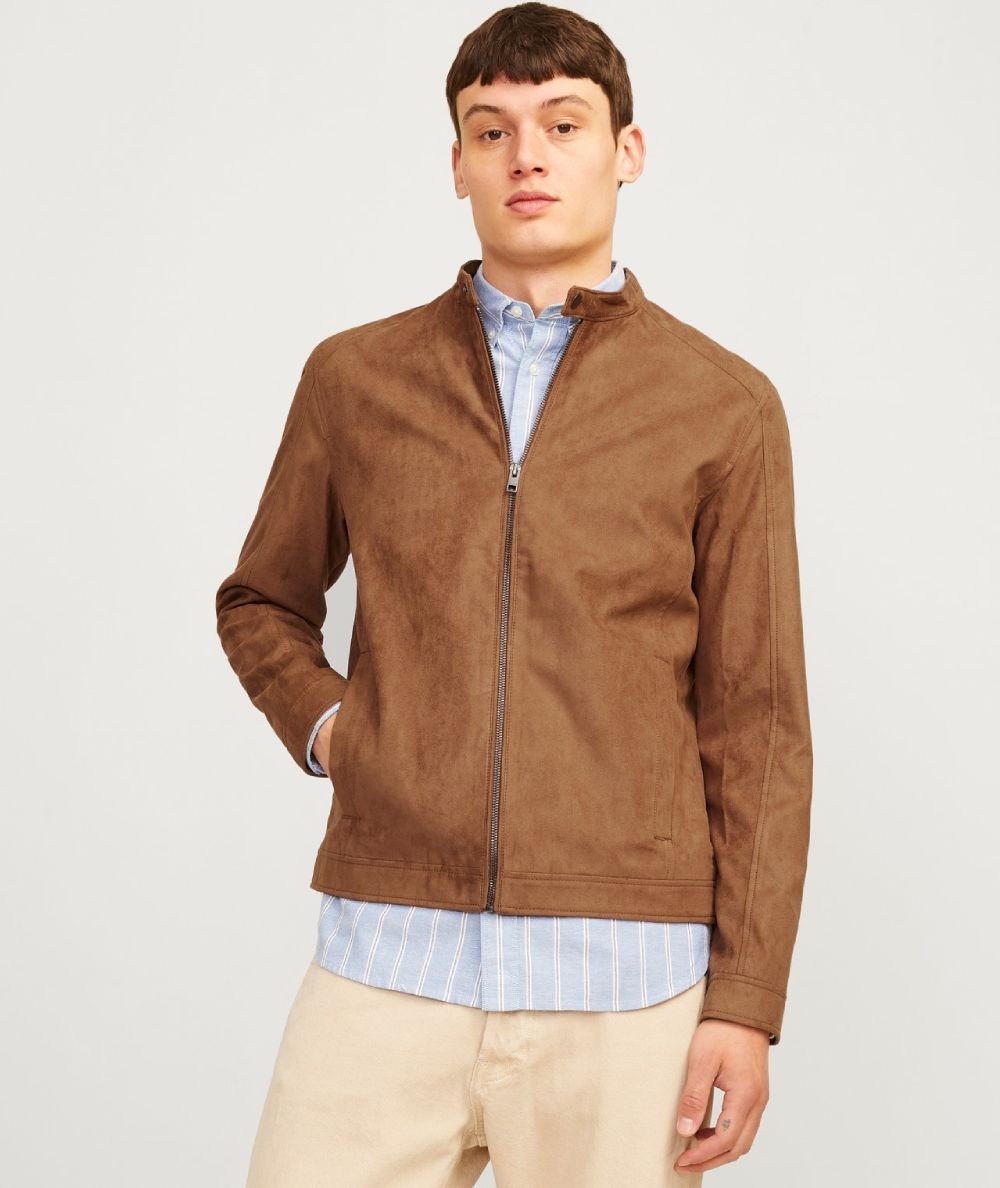 Chaqueta de gamuza sintética color cognac estilo biker