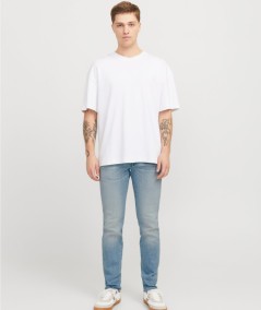 Jeans ajustados con tejido elástico y look casual