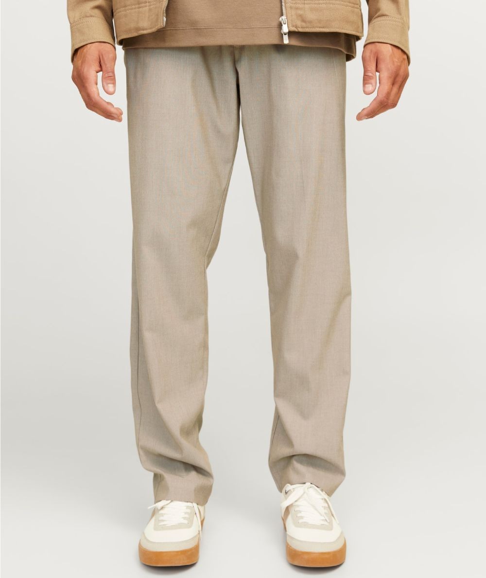 Pantalón relajado beige con cintura elástica