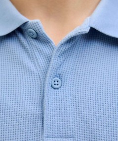 Polo azul estilo casual elegante masculino