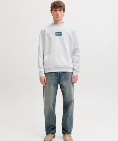 Sudadera gris manga larga hombre estilo casual