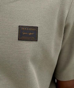 Camiseta kaki ligera y cómoda para diario