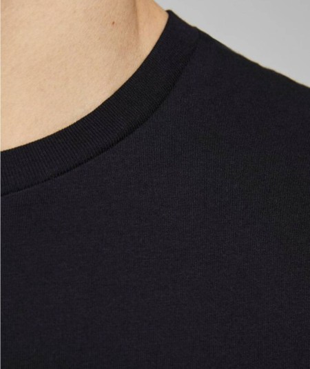 Camiseta negra hombre Jack & Jones ajuste entallado