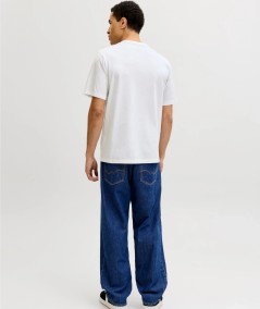 Camiseta blanca estampada frontal estilo casual