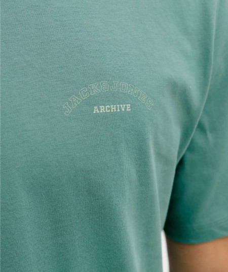 Camiseta negra algodón suave cómoda para hombre