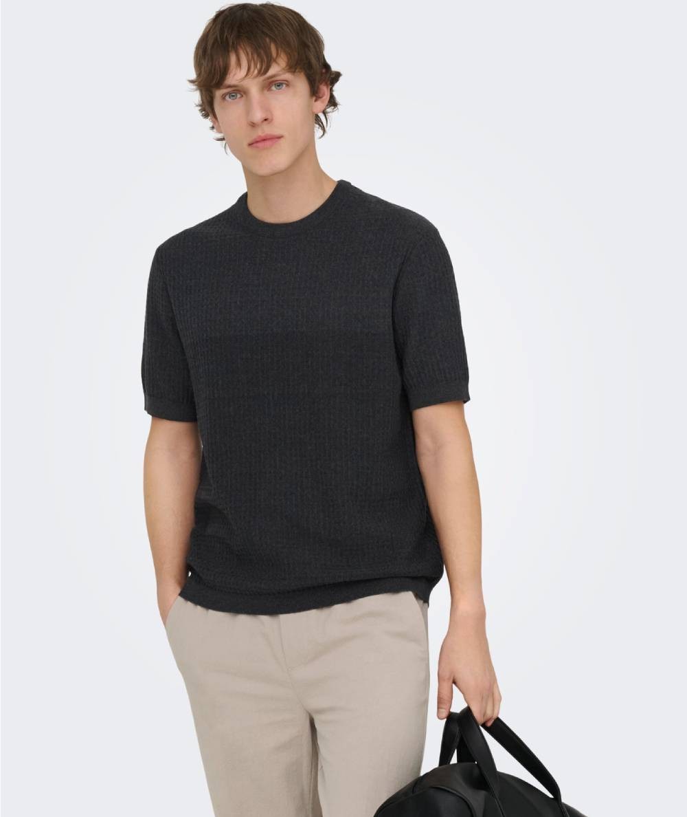 Camiseta negra de punto cuello redondo Only & Sons