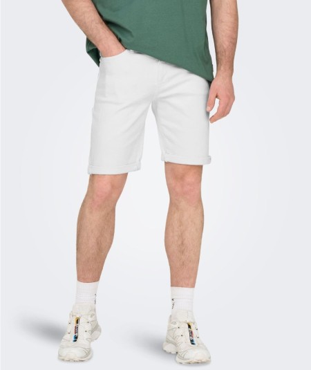 Bermudas vaqueras blancas hombre cómodas para el día a día España