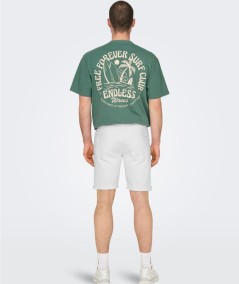 Shorts blancos hombre look casual moderno España