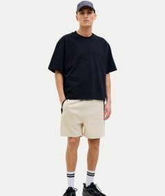 Shorts beige hombre con bolsillos delanteros España