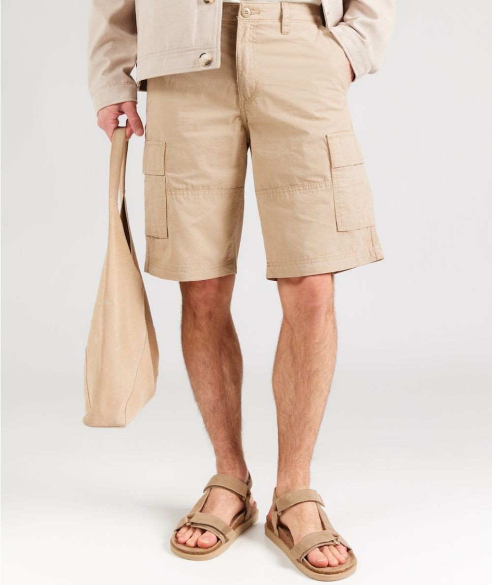Shorts cargo color tosta hombre Jack & Jones con bolsillos España