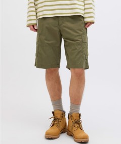 Shorts cargo kaki hombre Jack & Jones con bolsillos España
