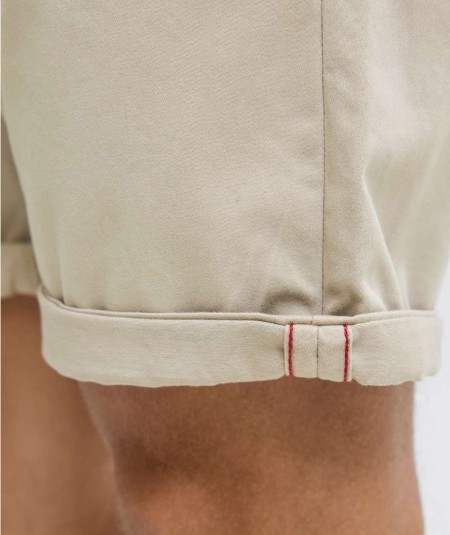 Shorts chinos tosta hombre Jack & Jones elegantes en España