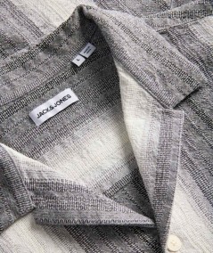 Camisa negra hombre manga corta tejido ligero España