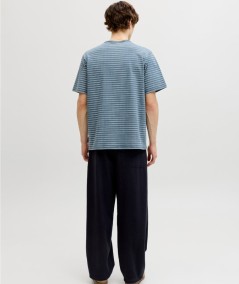 Camiseta azul hombre cuello redondo manga corta cómoda España