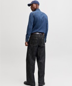 Camisa vaquera azul medio hombre estilo casual moderno España