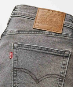 Jeans Levi's 511 gris look casual moderno hombre España