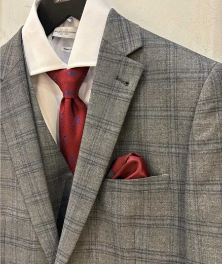 Traje de ceremonia para hombre modelo Julio serie 211 elegante en tejido stretch poliéster viscosa y elastano ideal para bodas 