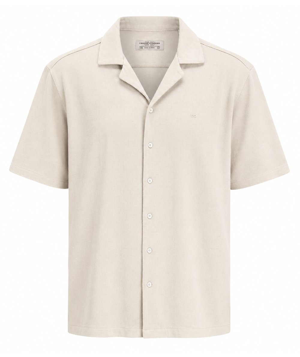 Camisa de manga corta para hombre Carlos Córdoba 82426 confeccionada en 100% algodón, fresca, transpirable y perfecta para look