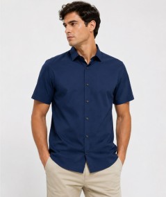 Camisa de manga corta para hombre Carlos Córdoba 00710 Custom Fit confeccionada en 97% algodón y 3% spandex, sin bolsillo delan
