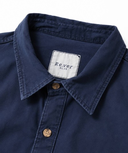 Sobrecamisa para hombre Rever Mile 41515 confeccionada en 98% algodón y 2% elastano, cómoda, resistente y perfecta para complet